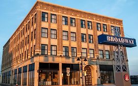 Ariel Broadway Hotel